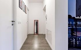 Modern Trento Retreat, Views & Walkability